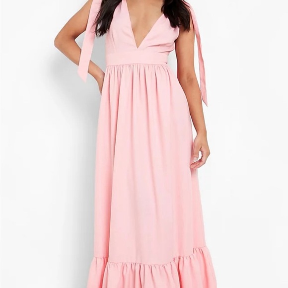 Boohoo Small maxi dress (petite 5’4 and under) - Picture 2 of 4